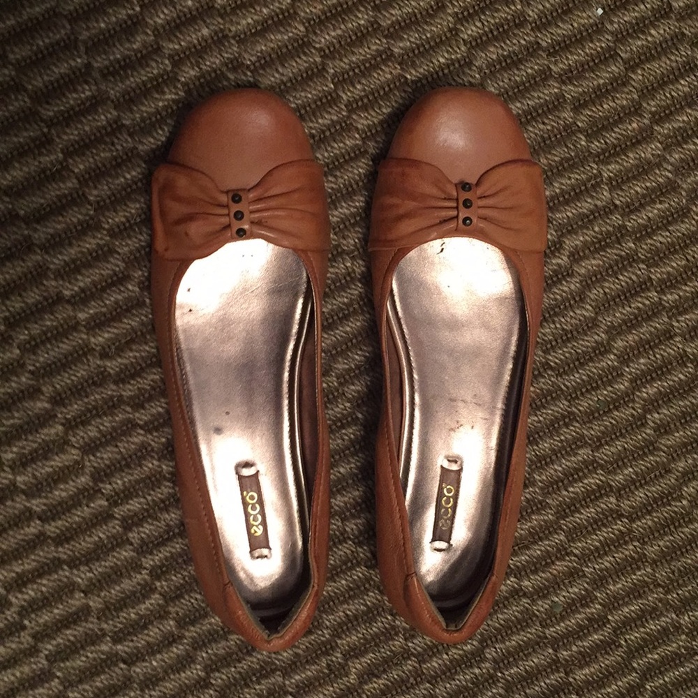 Ecco Tan Ballet Flats 11M